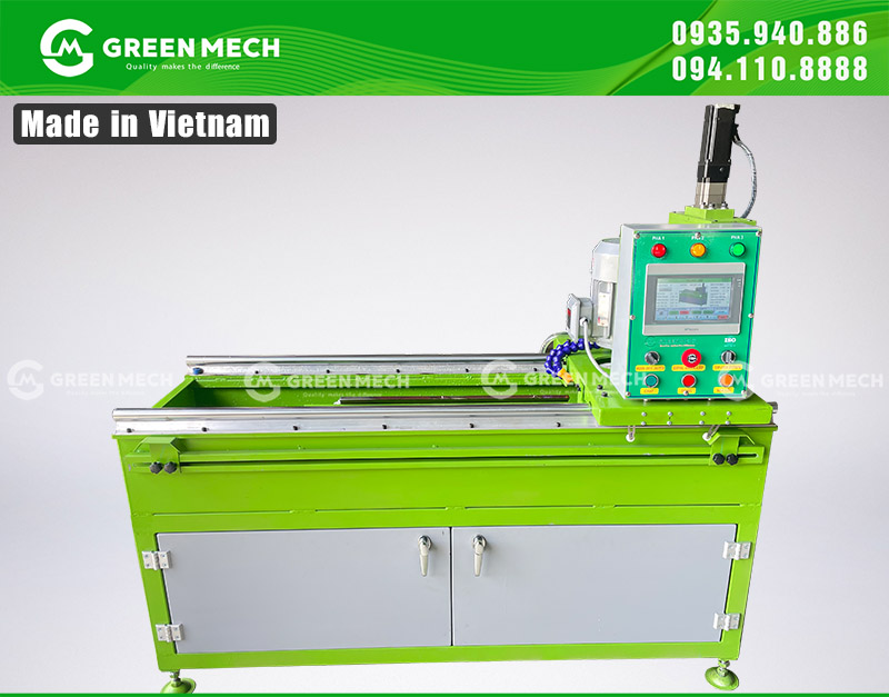 Máy được cấu tạo với vật liệu bền bỉ, chắc chắn và hoạt động ổn định
