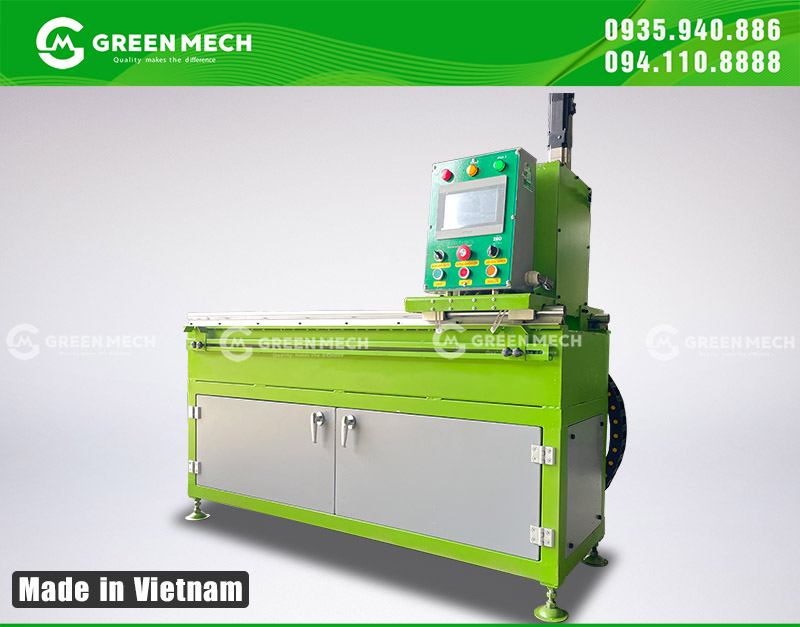 Máy được thiết kế hoàn toàn tự động, chỉ cần cài đặt thông số trên màn hình điều khiển